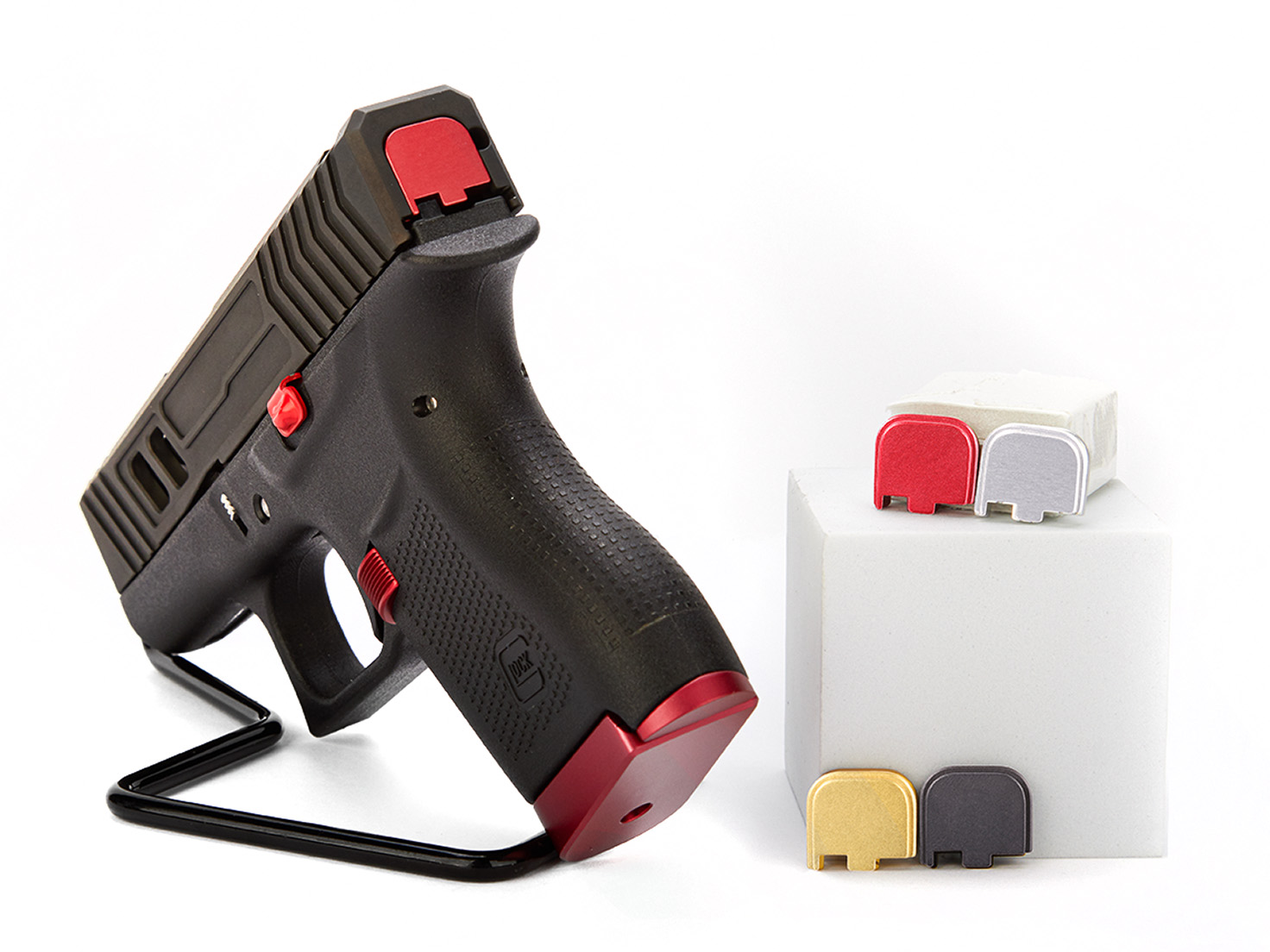 thumbnail interactive-video image 1 of NDZ Performance Glow-in-the-Dark Rear Slide Cover Plate For Glock Gen 1-4 – Choose Image & Color 1 of 2